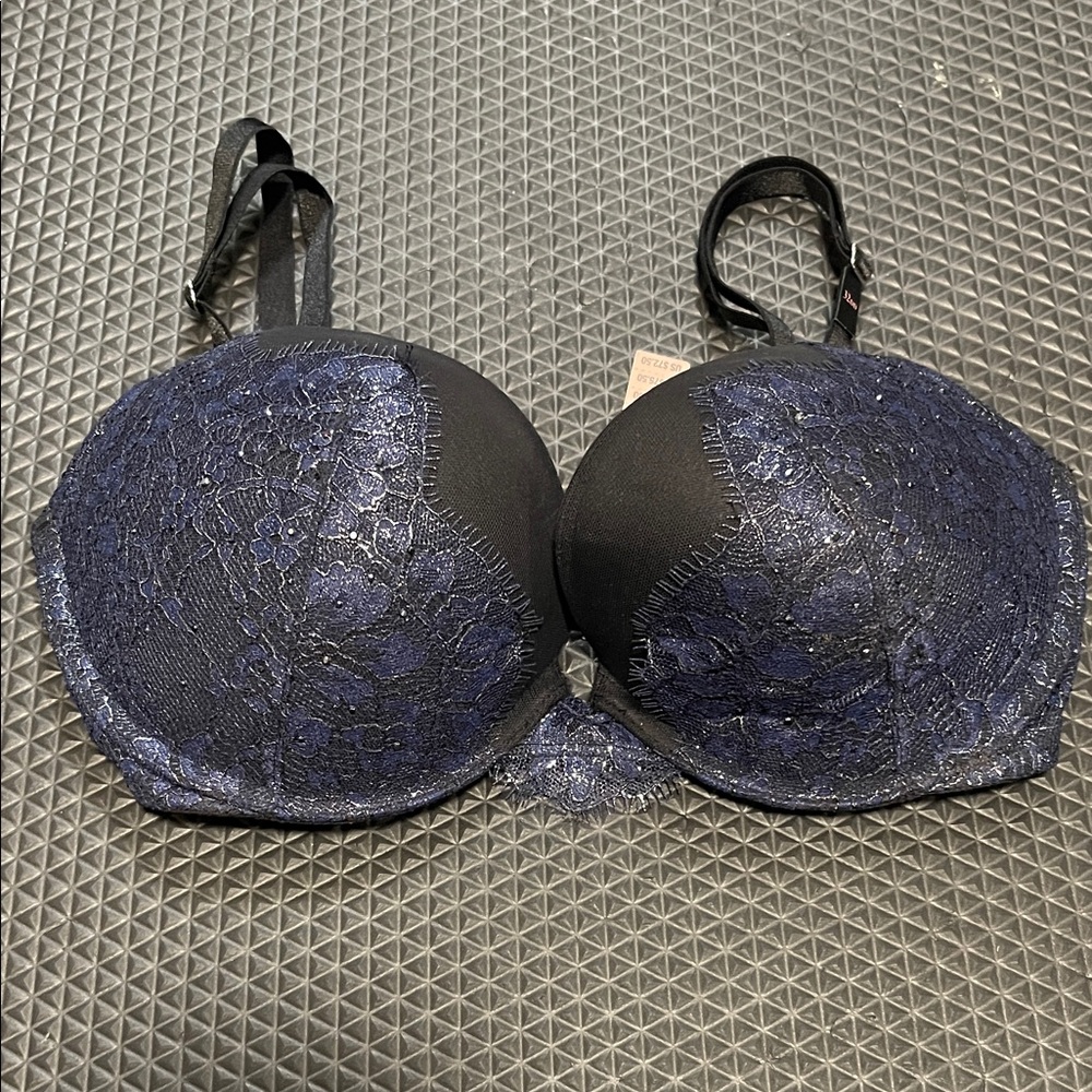 NWT Victoria's Secret Very-Sexy push-up Lace Overlay Bra Black & Navy 32DD